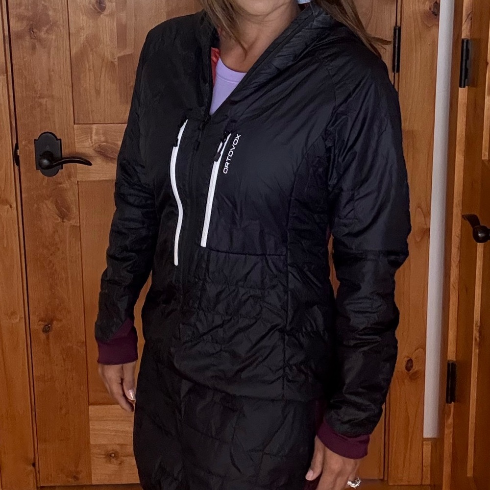 Ortovox Women’s Swisswool Hooded Insulated Jacket – Size Large